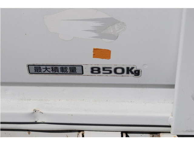 日産バネット平ボディ小型（2t・3t）[写真11]