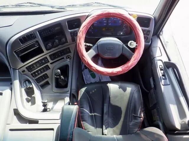 UDトラックスクオンコンテナ専用車大型（10t）[写真12]