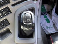 UDトラックスクオンコンテナ専用車大型（10t）[写真14]