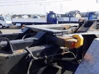 UDトラックスクオンコンテナ専用車大型（10t）[写真28]