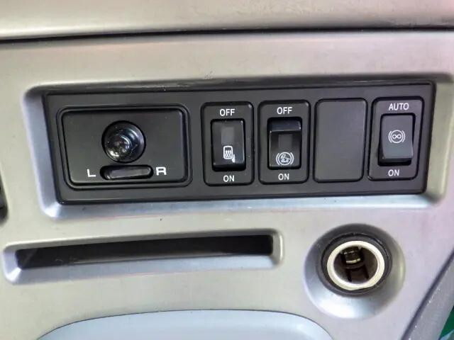 UDトラックスクオンコンテナ専用車大型（10t）[写真37]