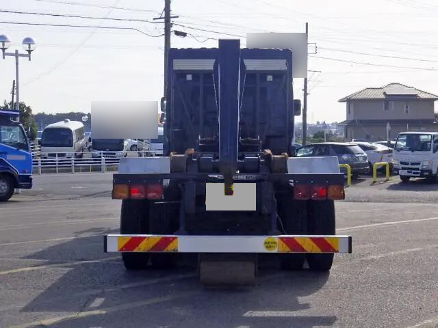 UDトラックスクオンコンテナ専用車大型（10t）[写真05]