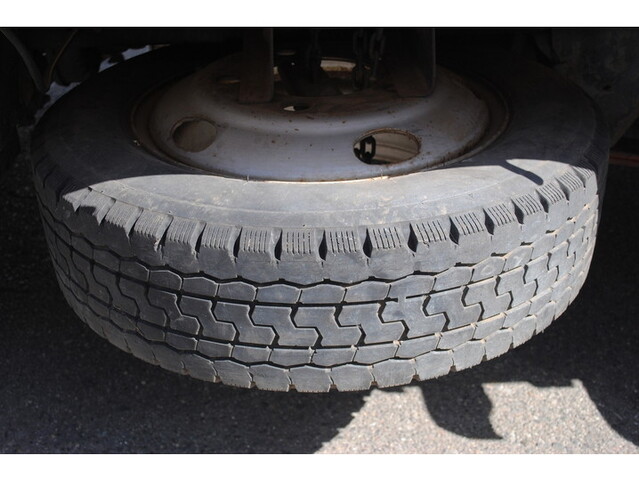 日産アトラス平ボディ小型（2t・3t）[写真17]