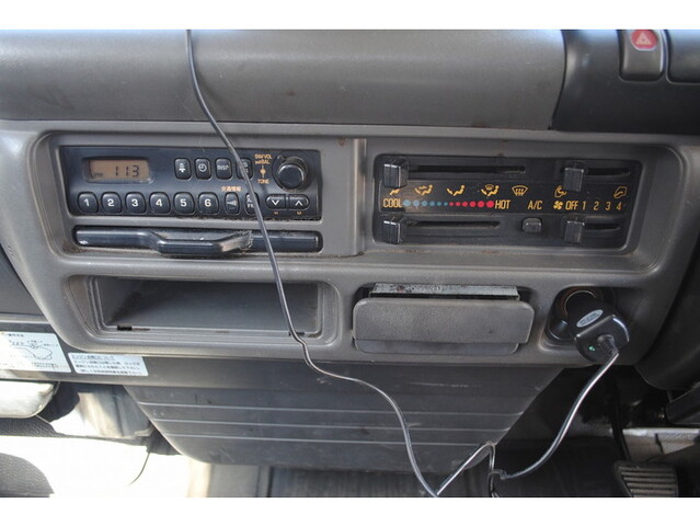 日産アトラス平ボディ小型（2t・3t）[写真29]