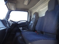 いすゞエルフアルミウイング小型（2t・3t）[写真23]