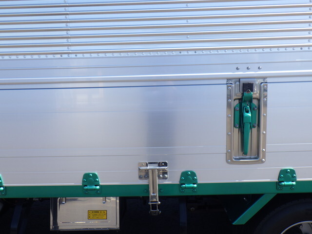 いすゞエルフアルミウイング小型（2t・3t）[写真35]