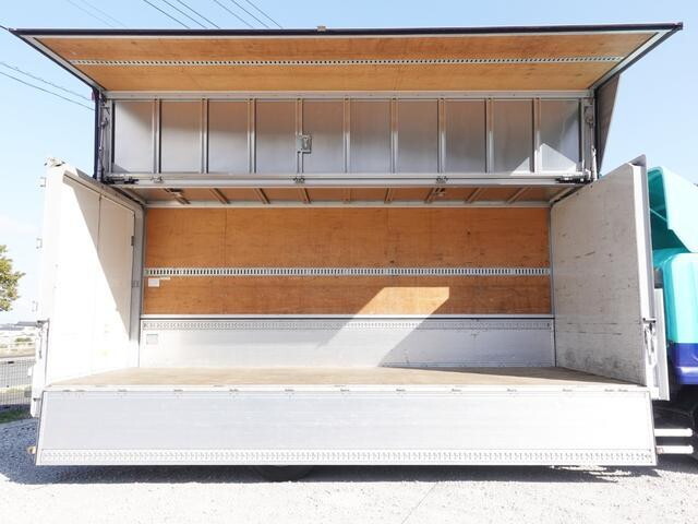 いすゞフォワードアルミウイング中型（4t）[写真08]