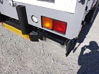 いすゞフォワードアルミウイング増トン（6t・8t）[写真11]