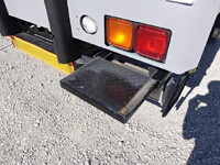 いすゞフォワードアルミウイング増トン（6t・8t）[写真12]