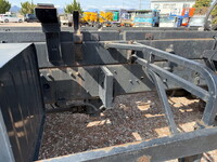 UDトラックスクオン深ダンプ（土砂禁ダンプ）大型（10t）[写真17]