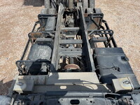 UDトラックスクオン深ダンプ（土砂禁ダンプ）大型（10t）[写真30]