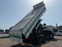 UDトラックスクオン深ダンプ（土砂禁ダンプ）大型（10t）[写真05]