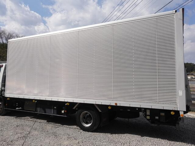 三菱ふそうファイターアルミバン中型（4t）[写真10]