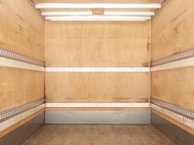 三菱ふそうファイターアルミバン中型（4t）[写真17]