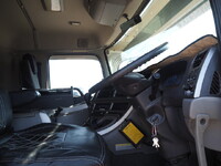 UDトラックスクオンダンプ大型（10t）[写真36]