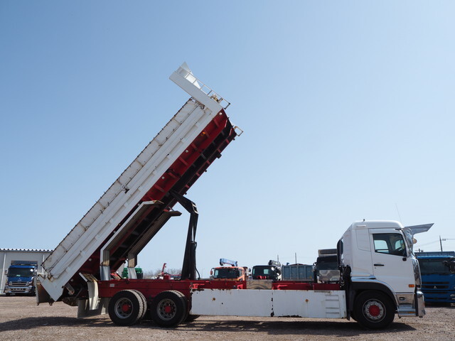 UDトラックスクオンダンプ大型（10t）[写真06]