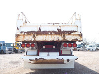 UDトラックスクオンダンプ大型（10t）[写真09]