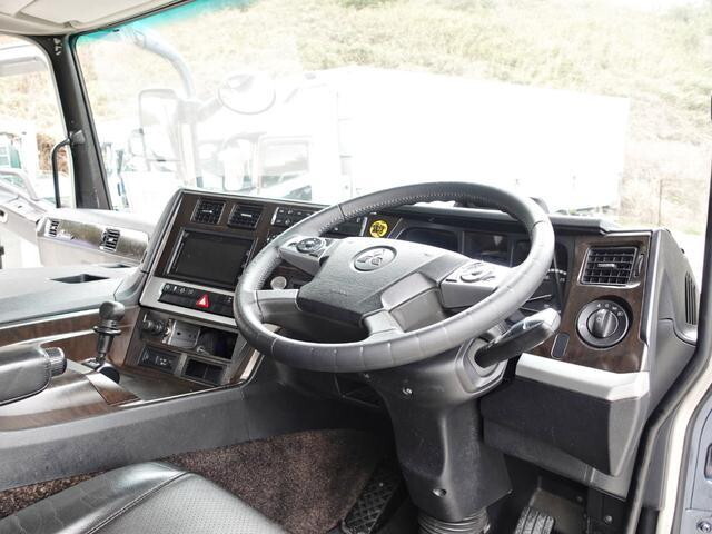 三菱ふそうスーパーグレートトレーラーヘッド（トラクターヘッド）大型（10t）[写真23]