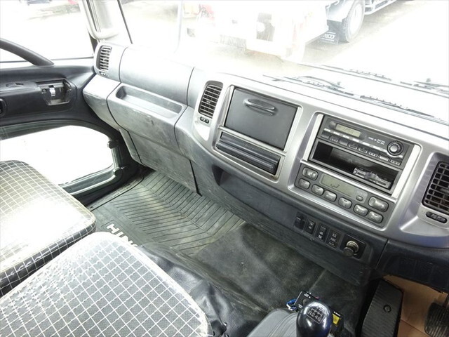 日野レンジャーダンプ中型（4t）[写真26]