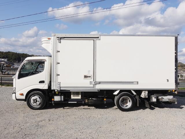 日野デュトロ冷凍車（冷蔵車）小型（2t・3t）[写真11]
