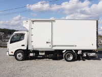 日野デュトロ冷凍車（冷蔵車）小型（2t・3t）[写真12]