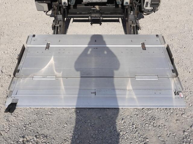 日野デュトロ冷凍車（冷蔵車）小型（2t・3t）[写真16]