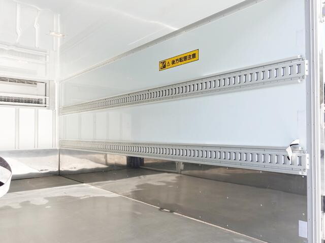 日野デュトロ冷凍車（冷蔵車）小型（2t・3t）[写真18]