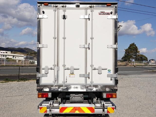 日野デュトロ冷凍車（冷蔵車）小型（2t・3t）[写真02]