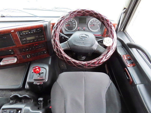 日野プロフィアアルミウイング大型（10t）[写真21]