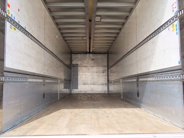 日野プロフィアアルミウイング大型（10t）[写真34]