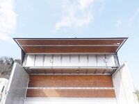 いすゞフォワードアルミウイング中型（4t）[写真10]