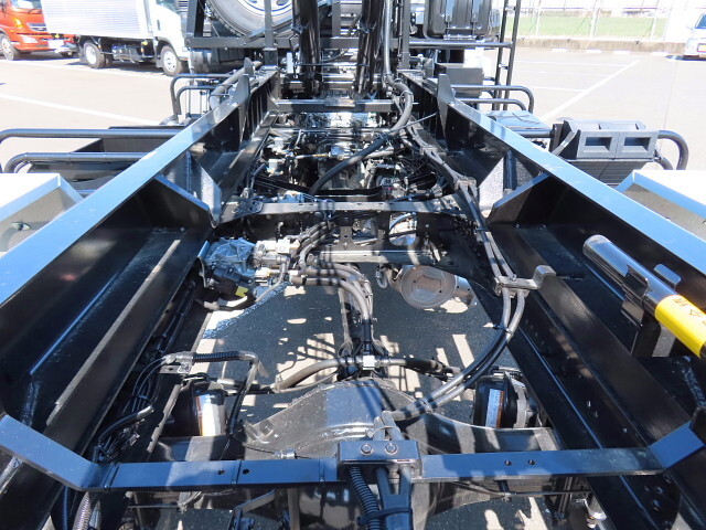 三菱ふそうファイターコンテナ専用車中型（4t）[写真28]