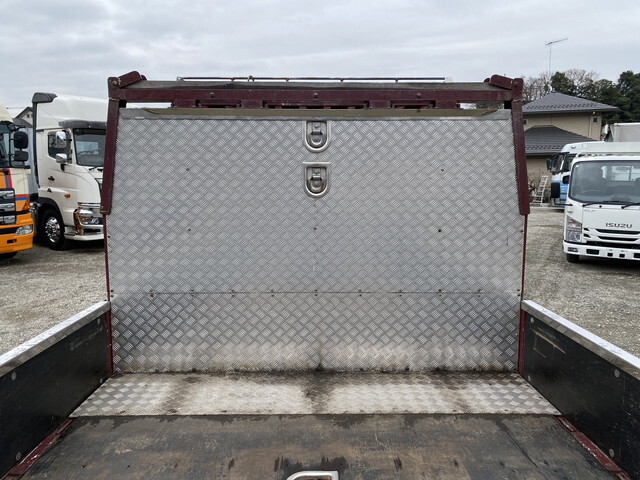 三菱ふそうキャンター平ボディ小型（2t・3t）[写真10]
