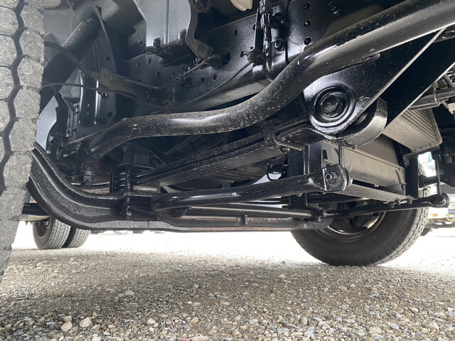 三菱ふそうキャンター平ボディ小型（2t・3t）[写真17]