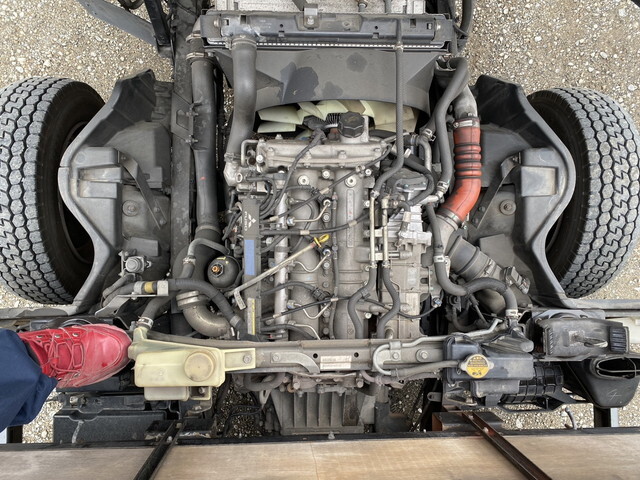 三菱ふそうキャンター平ボディ小型（2t・3t）[写真23]