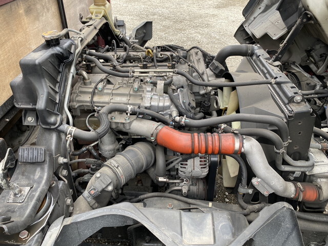 三菱ふそうキャンター平ボディ小型（2t・3t）[写真24]