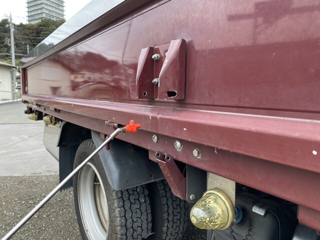 三菱ふそうキャンター平ボディ小型（2t・3t）[写真29]