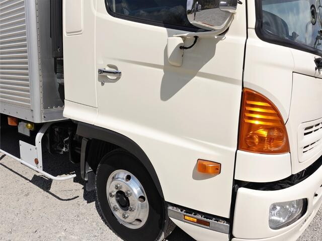 日野レンジャーアルミバン中型（4t）[写真06]