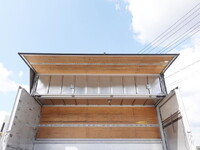 いすゞフォワードアルミウイング中型（4t）[写真15]