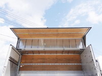 いすゞフォワードアルミウイング中型（4t）[写真16]