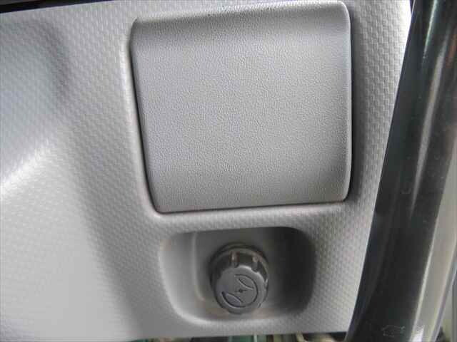 いすゞエルフダンプ小型（2t・3t）[写真34]