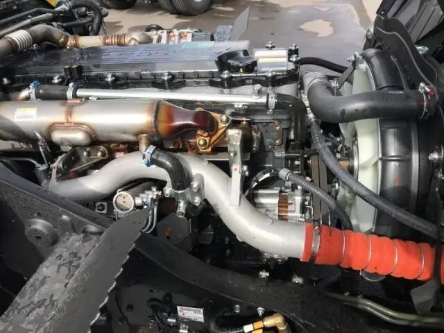 三菱ふそうファイターダンプ中型（4t）[写真20]