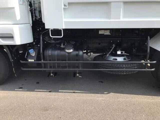 三菱ふそうファイターダンプ中型（4t）[写真28]