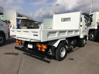 三菱ふそうファイターダンプ中型（4t）[写真02]