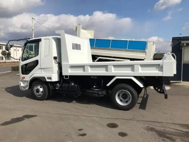 三菱ふそうファイターダンプ中型（4t）[写真06]