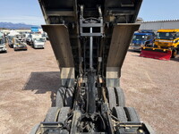 いすゞギガダンプ大型（10t）[写真22]