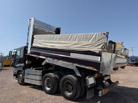 いすゞギガダンプ大型（10t）[写真02]