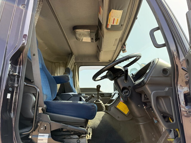 いすゞギガダンプ大型（10t）[写真35]