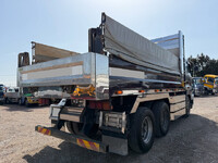 いすゞギガダンプ大型（10t）[写真05]