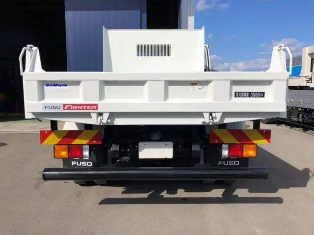 三菱ふそうファイターダンプ中型（4t）[写真08]